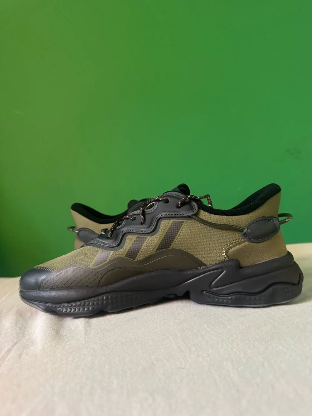 adidas ozweego focus Olive size 9.5